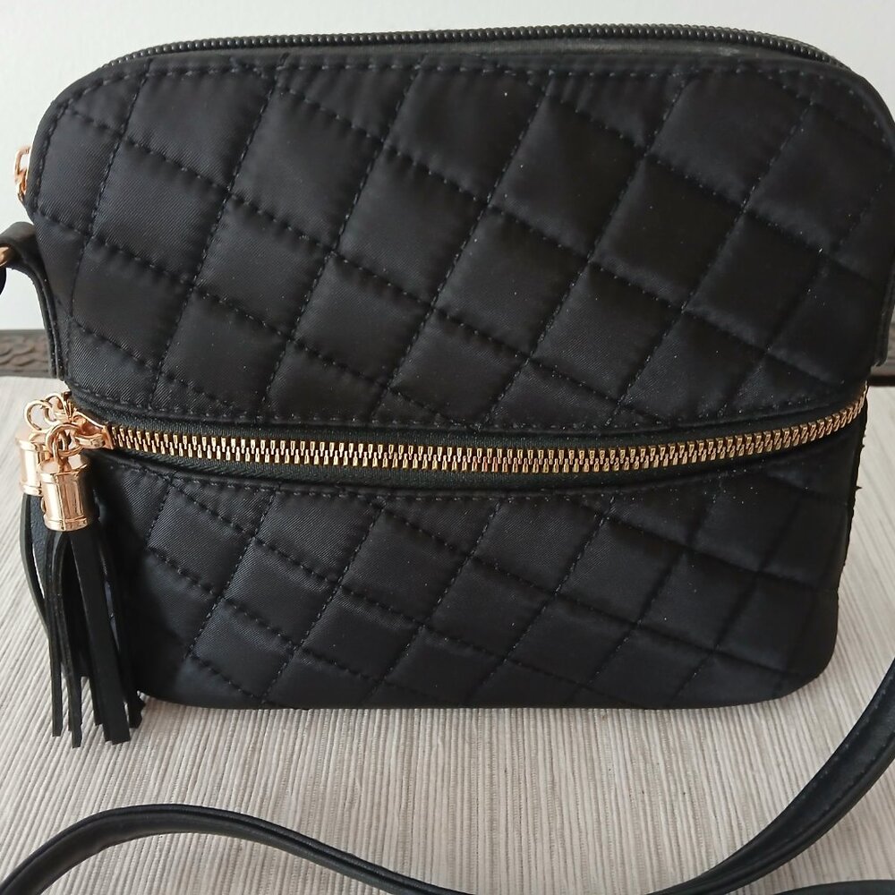 Crossbody quilted Purse - Picture 3 of 5